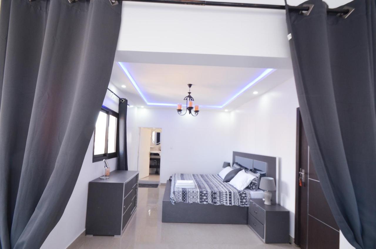 Penthouse Appartments In Almadies Dakar Bagian luar foto