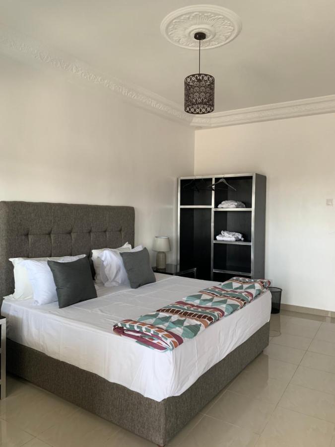 Penthouse Appartments In Almadies Dakar Bagian luar foto