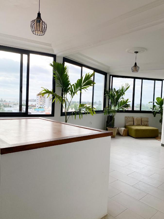 Penthouse Appartments In Almadies Dakar Bagian luar foto